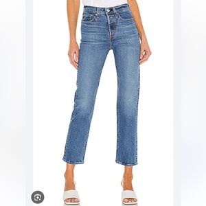 Levi’s wedgie size 27